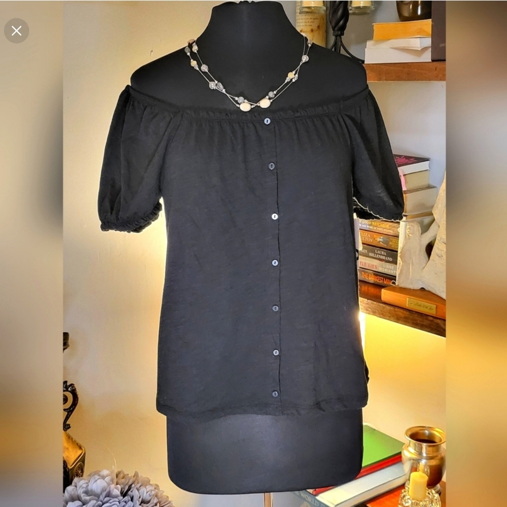 🖤 NWT - Boat Neck or Off the Shoulder, Buttons, Puff Sleeve, Black Blouse, Sz M